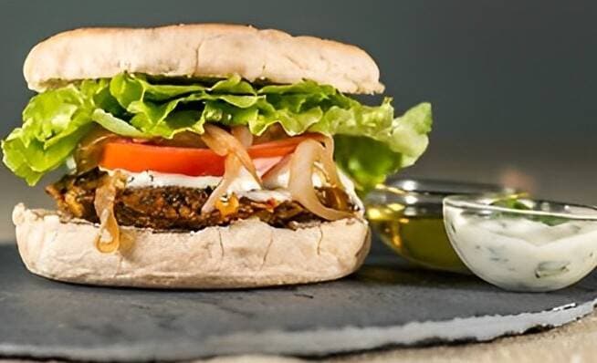 imagem de Hambúrguer Vegetariano (Com Bebida)